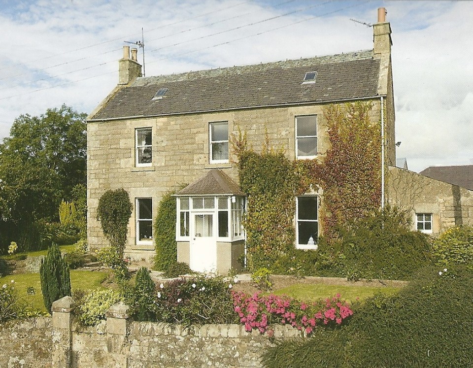 Wester Balgedie Farm House development opportunity for sale